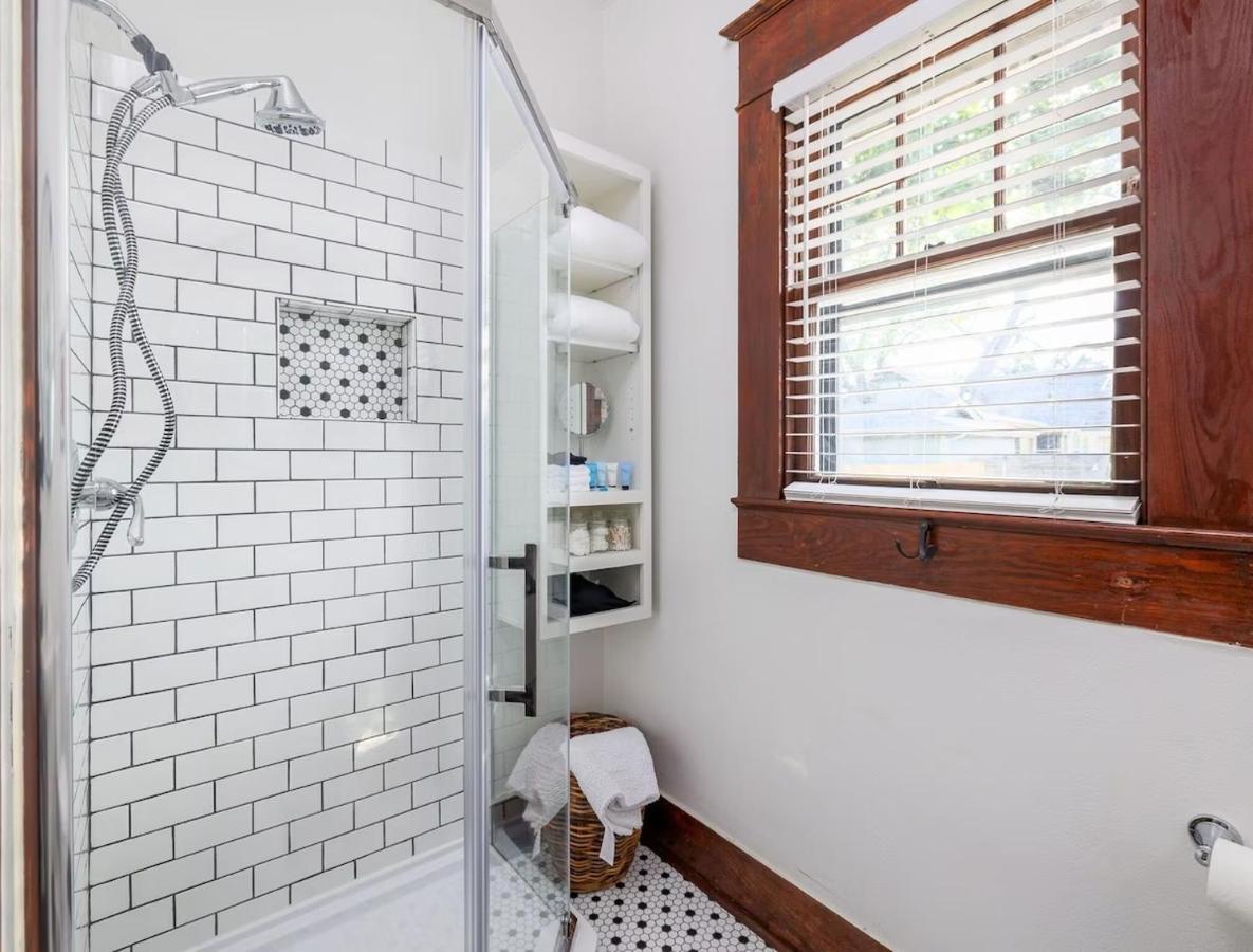 Relaxong House Of Glen Mills Villa Ngoại thất bức ảnh